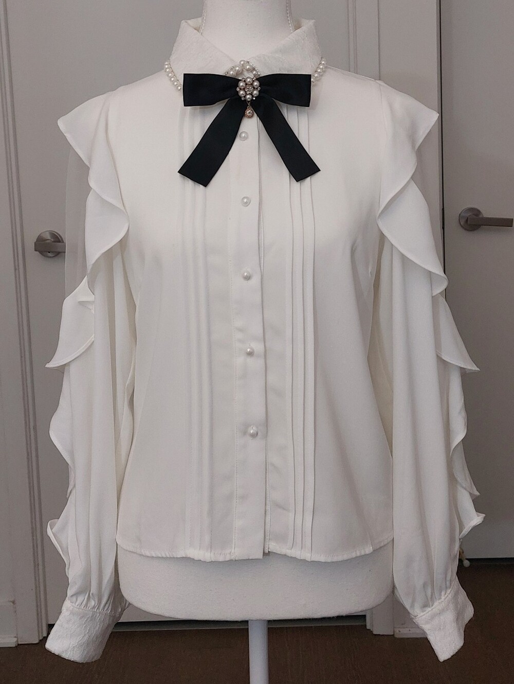 Pearl Collar Sheer Ruffle Sleeve Blouse
